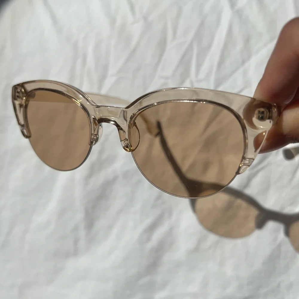 NWOT Sunnies Studios Sunglasses